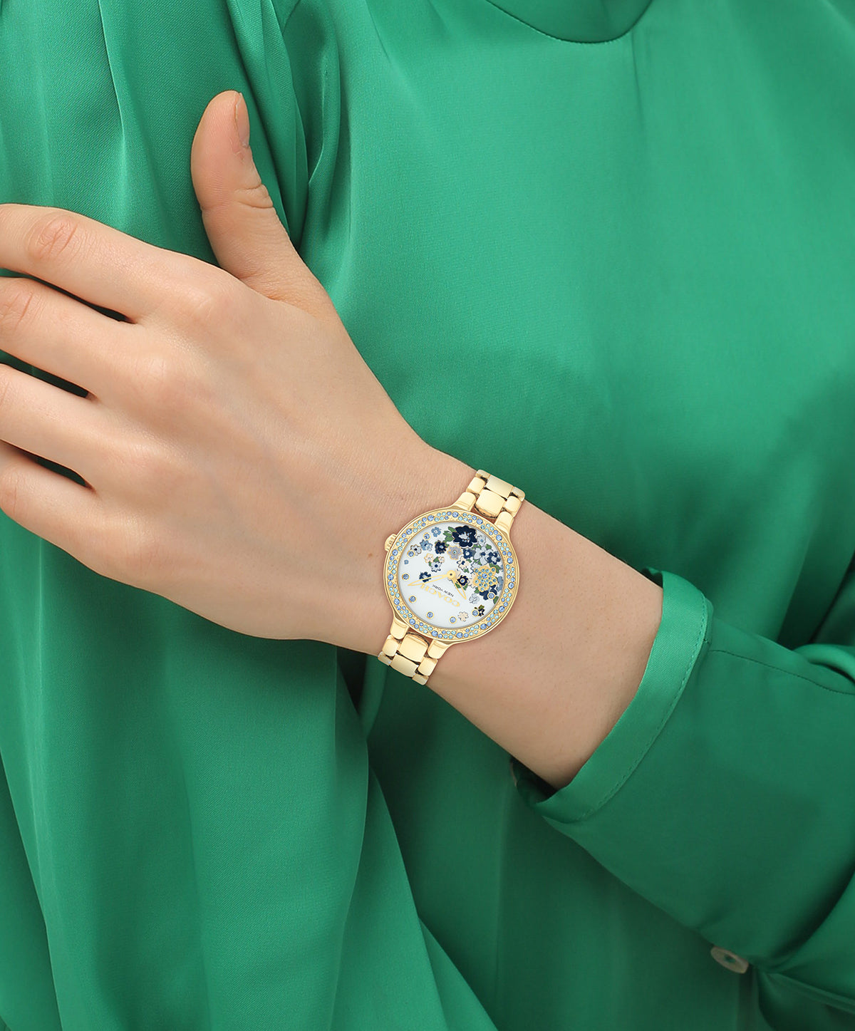 Coach 14504500 Women's Ionic Plated Thin Gold Steel & Crystals Watch