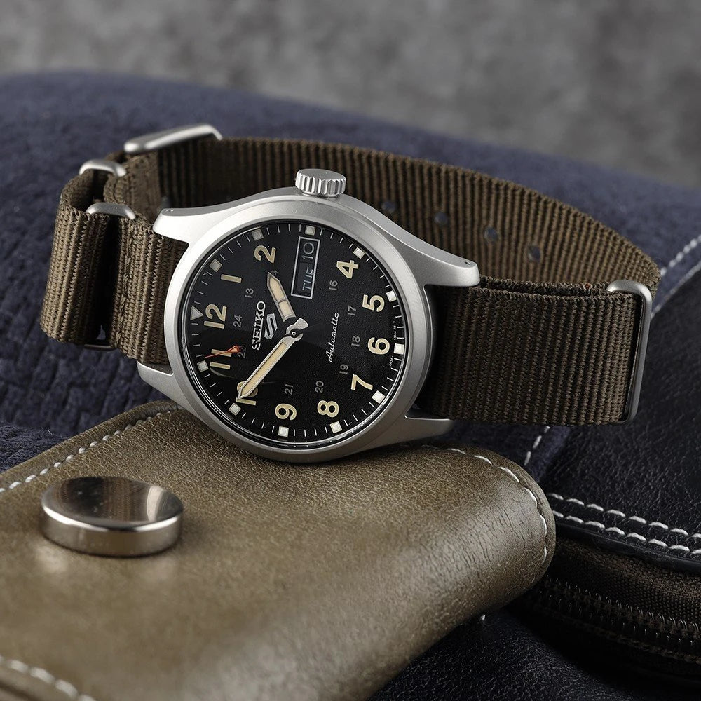 Seiko 5 Sports SRPJ85K1